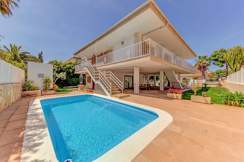 Beach Villa Catalina by Sealand Villas - Image 1