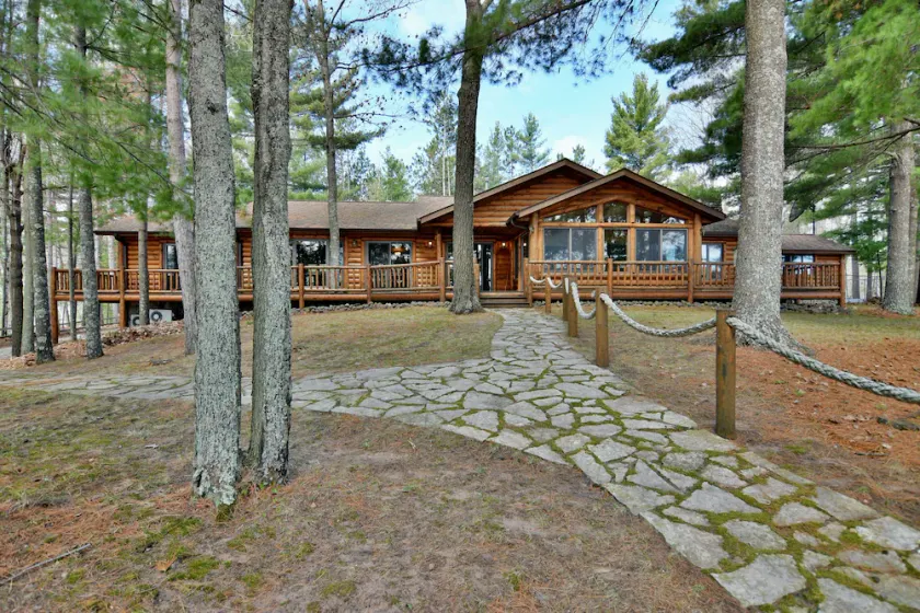 Private Lakefront Retreat on Middle Eau Claire - Snowmobile friendly and Sauna - Image 1