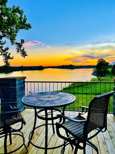 River View & Retreat  - Image 1