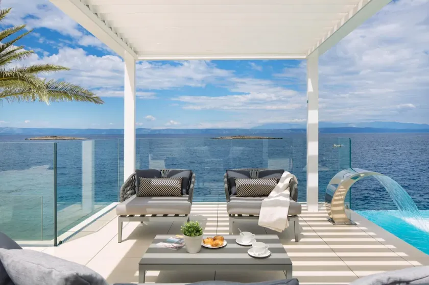 Luxury Villa Palma de Korkyra with Pool - Image 1