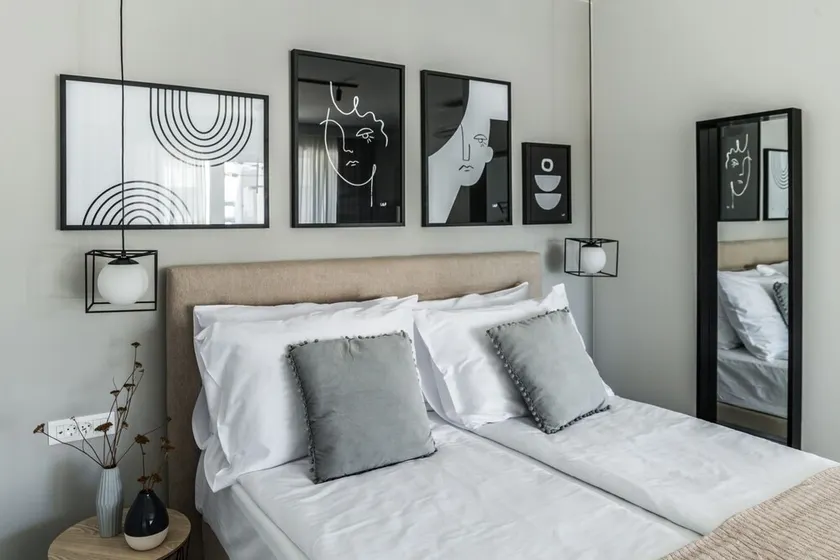The worlds most comfortable bed! - Image 1