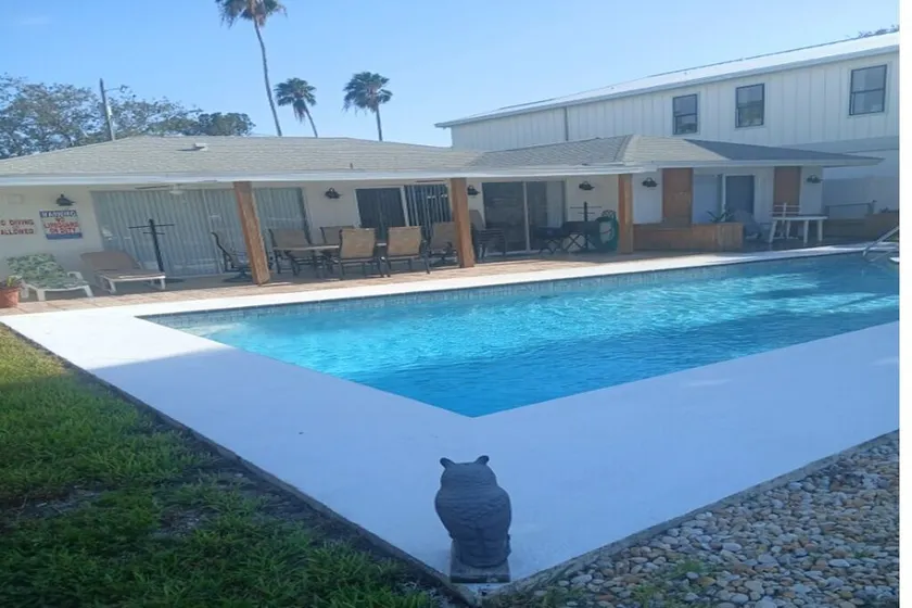 Indian Rocks Beach Caribbean Waterfront Home, w/pool, walk to the beach! - Image 1
