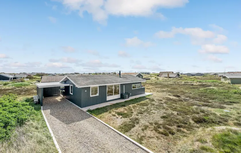 Beautiful home in Hvide Sande with sauna - Image 1