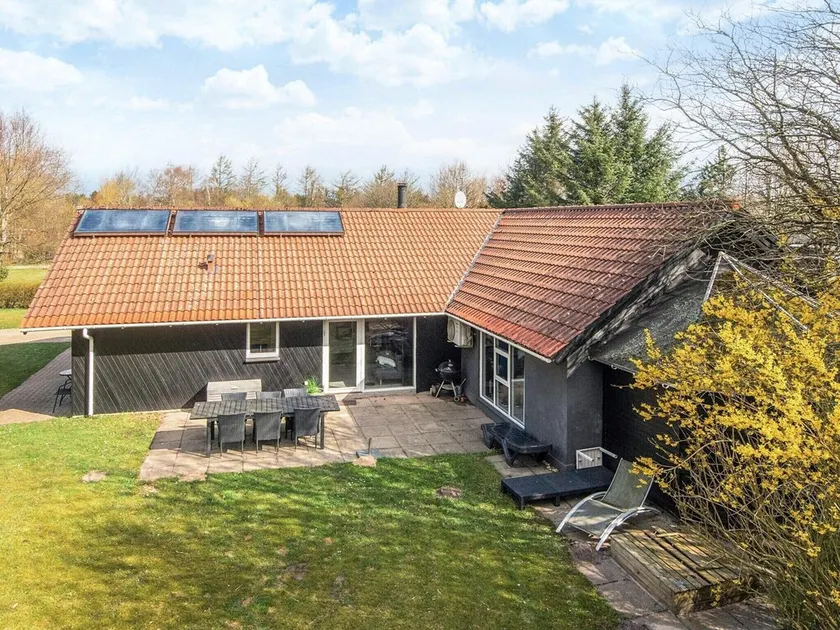 4 Sterne Ferienhaus in Oksbøl - Image 1