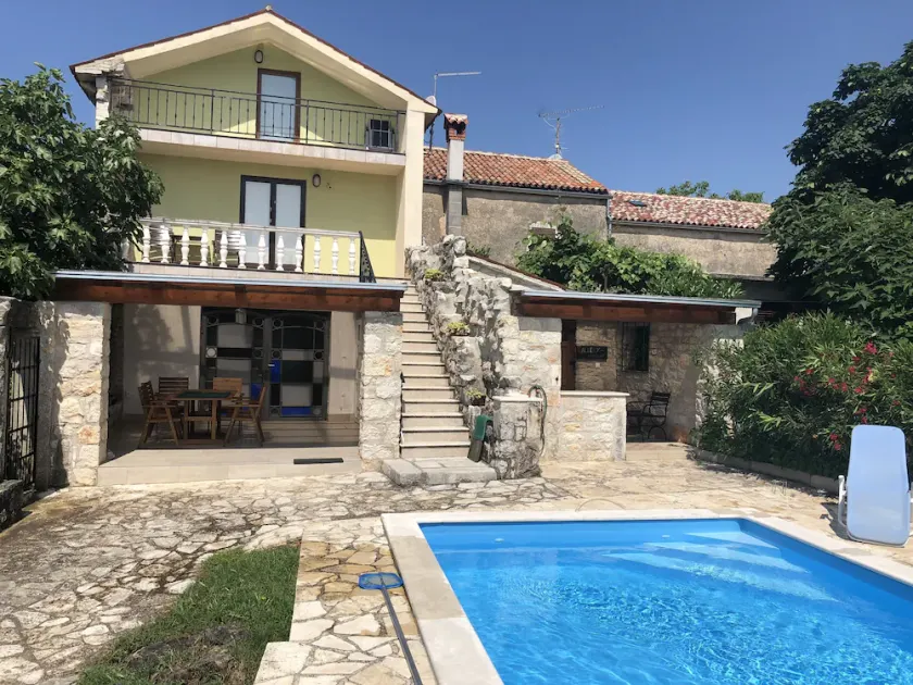Villa With Swimming Pool In An Picturesque Istrian Village - Image 1