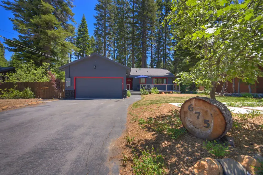 Modern Mountain Cabin - Walk to Tahoe City - Image 1