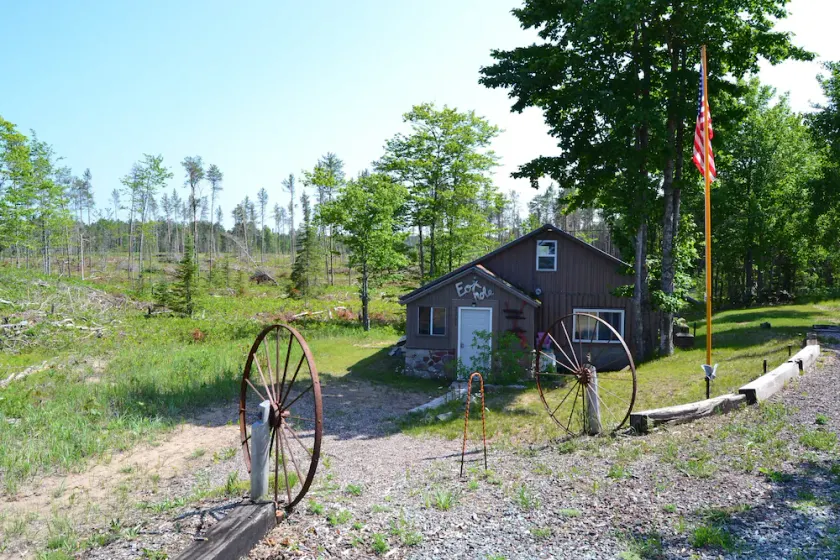 Rustic Foxhole  - Image 1