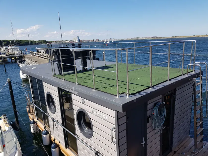 Hausboot für 2 Gäste mit 30m² in Heiligenhafen - Image 1