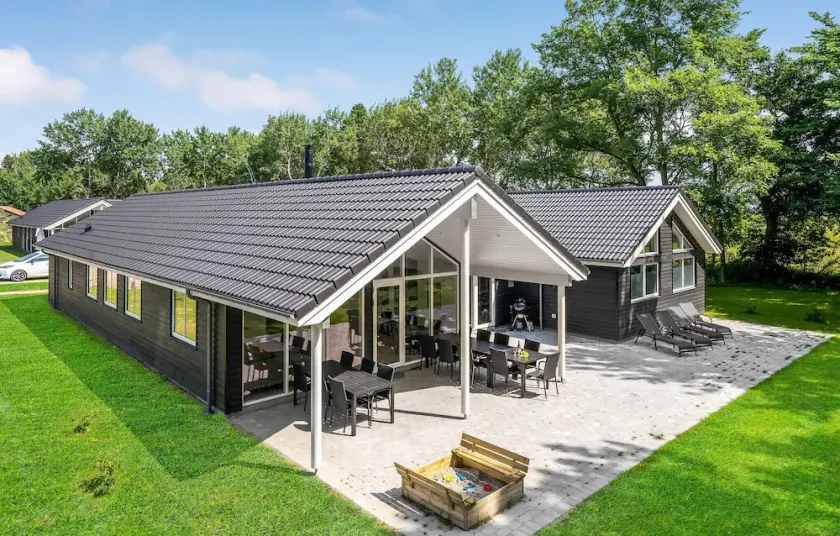 Beautiful Home In Væggerløse With Sauna - Image 1