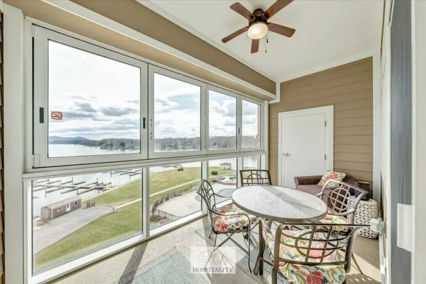 #243 Pointe - 2 Bedroom Lakefront Condo at Mariners SML - Image 1