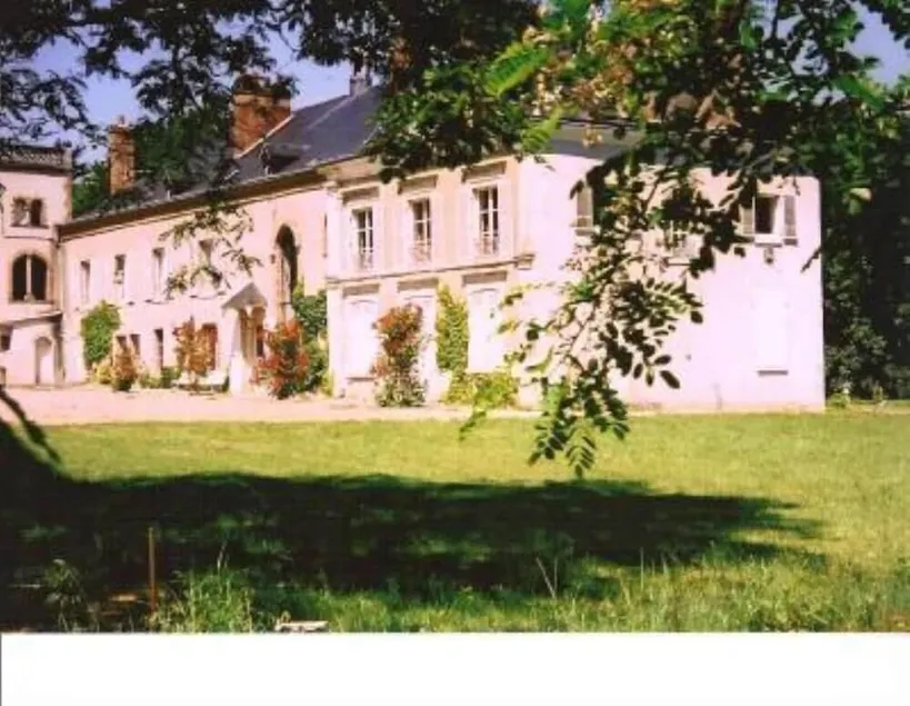 MANOR i nærheden af Loire-slottene - Image 1