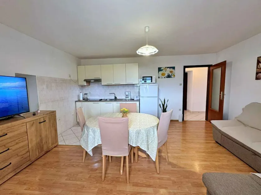 Holiday apartment with air conditioning near the beach - Image 1