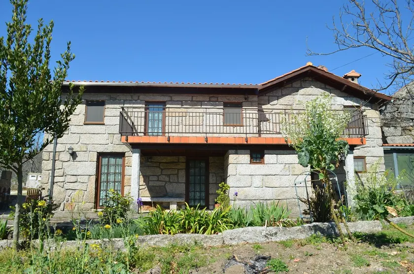 Casa do Avô, Carneiro (Amarante) - Image 1