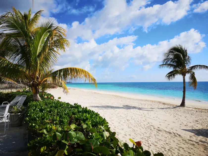 Coral Beach Hotel and Condominiums - Image 1