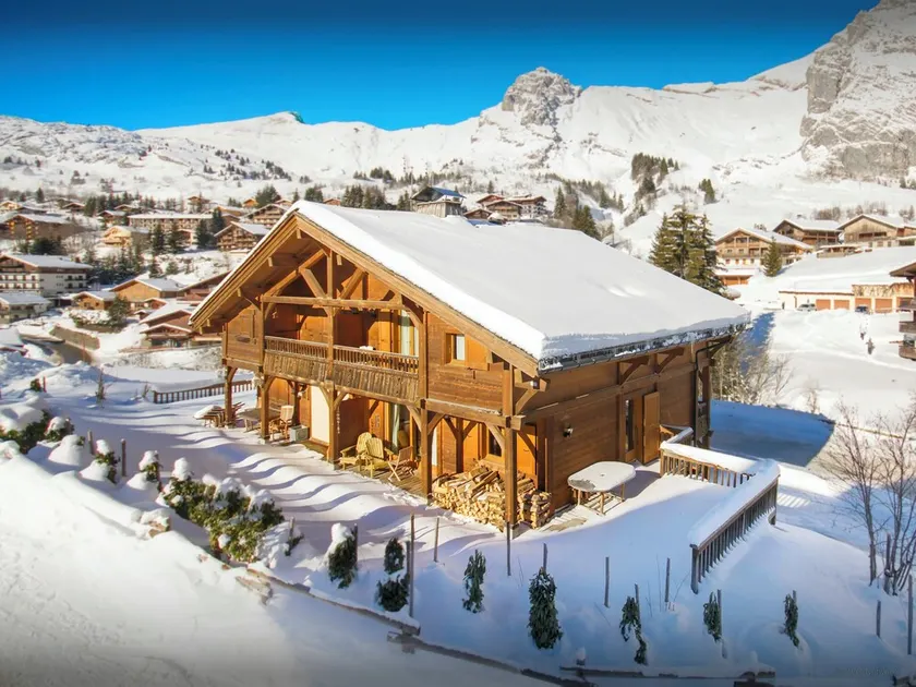 Chalet 4 estrelas, família, nas encostas, com sauna, wi-fi - Rede OVO - Image 1