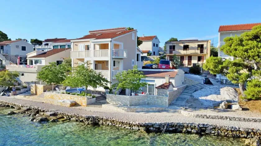 Holiday home Marko, (14162), Rogoznica, hr - Image 1