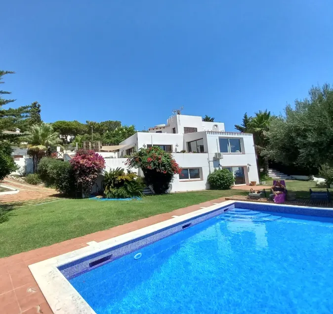 Magnificent villa with swimming pool and stunning beach views on Barcelona Coast - Image 1
