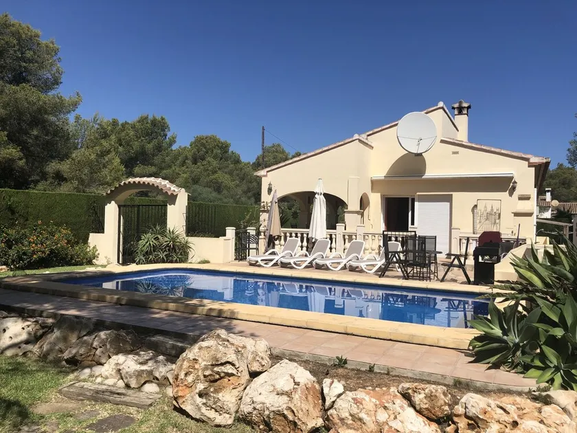 Atemberaubende Villa mit 3 Schlafzimmern und 3 Bädern - Image 1