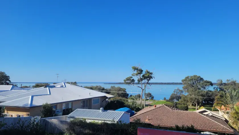 Wind down in Dawesville, Mandurah - Image 1