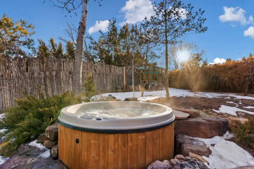 Tesuque Getaway w/ Hot Tub - Image 1
