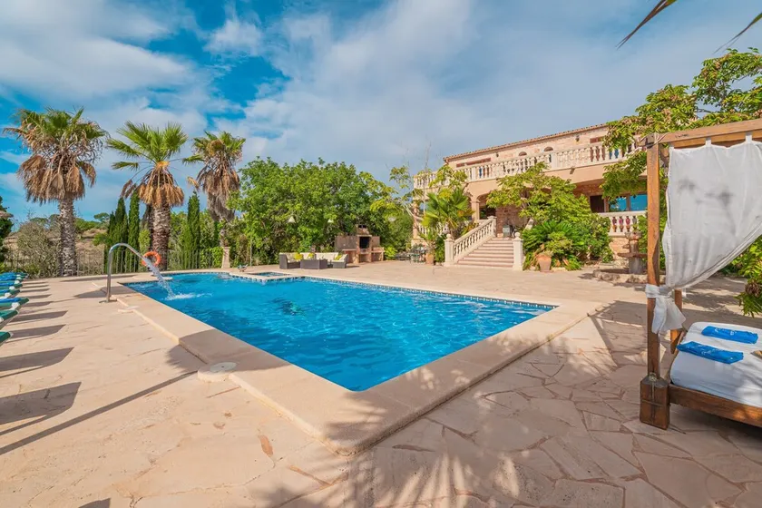 Ferienhaus Finca Can Roca mit Meerblick, Pool und WLAN - Image 1
