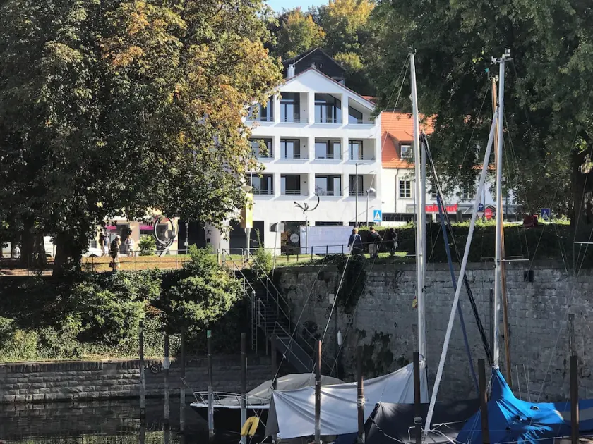Exclusive new apartments with a romantic location at the small sailing port - Image 1