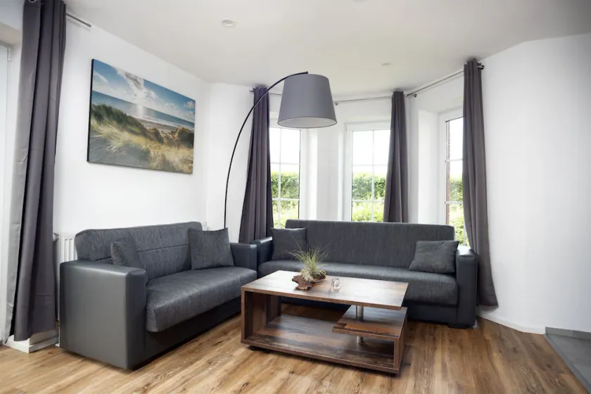 2 Bedroom Apartment in Blowatz - Image 1