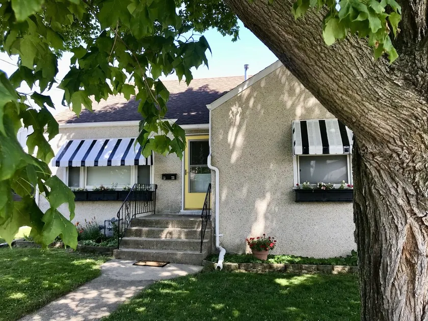 3 BDR HOME - Fully Fenced Yard - 10 Mins to Starved Rock! - Image 1