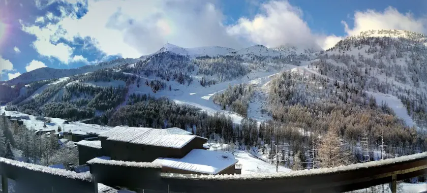 Appartamento molto carino. rinnovato 5 pers. vista sulle piste, piscina, sauna, garage - Image 1