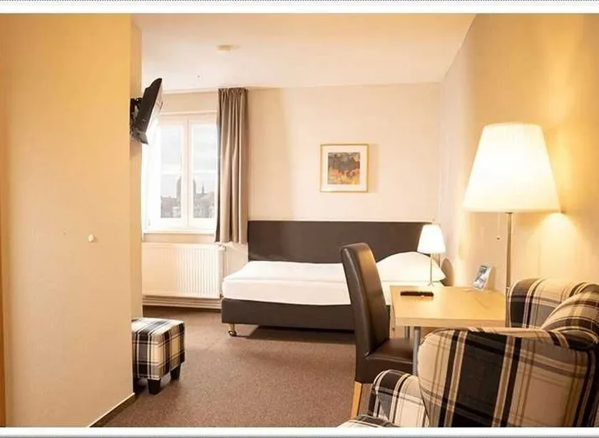 Einzelzimmer Economy - Hotel am Schlosspark ***+ - Image 1