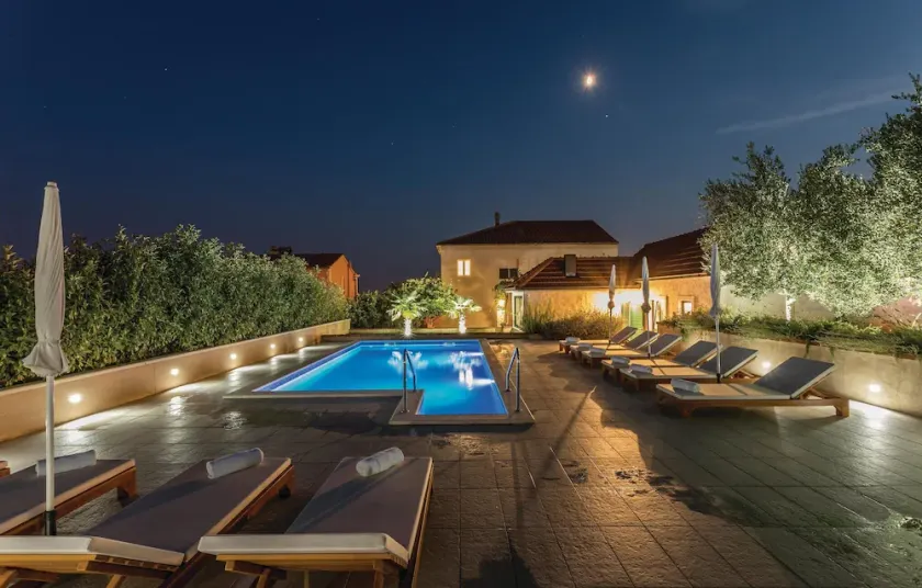 Luxurious Home In Split - Image 1