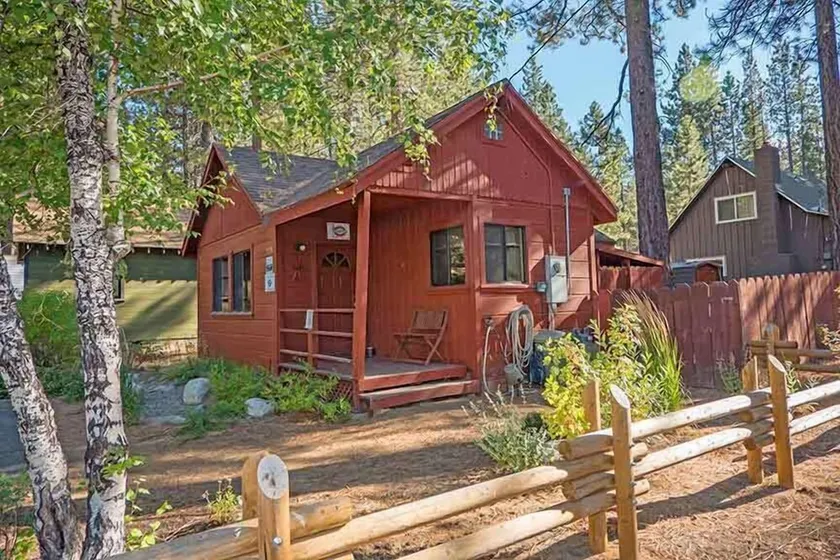 Cabane romantique pour 2 bains à remous privé, pratique pour se rendre au paradis, au lac et aux casinos-1198C ~ - Image 1