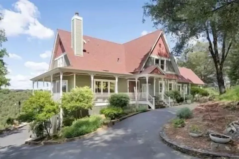 Heart of Amador Wine Country Private 40 acres and VIEWS! - Image 1