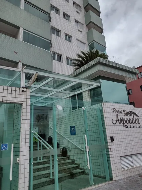 Apartment in Praia da Aviação 6 minutes walk from the beach - Image 1