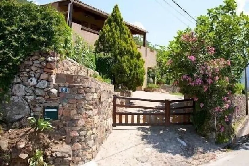 Villa classificado 3 estrelas a 5 minutos da reserva natural da biosfera - Image 1