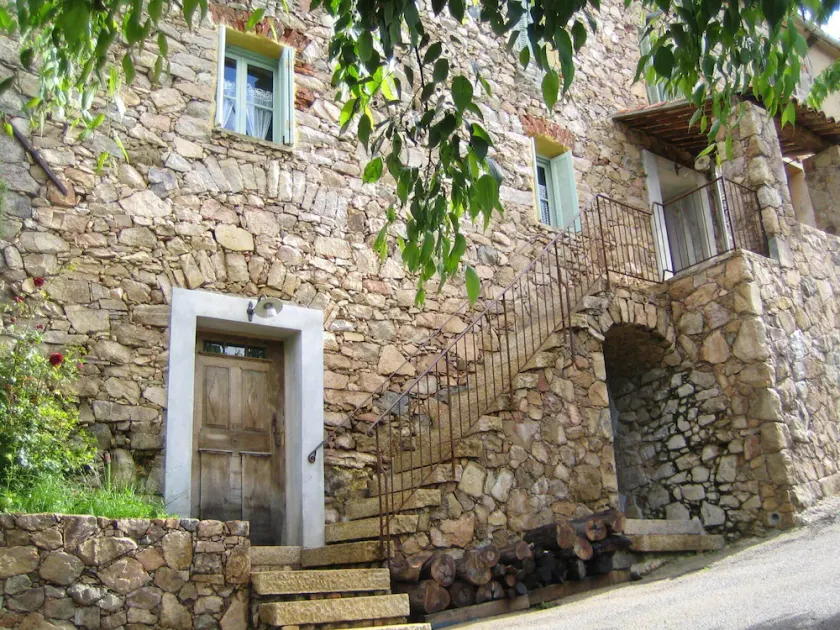 STONE VILLAGE HOUSE - Image 1