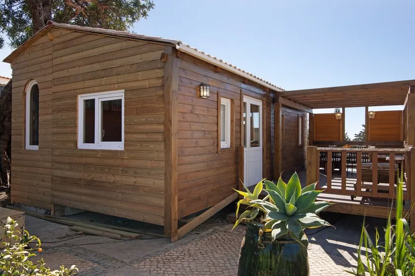 Cabana-Gartenhaus mit Gemeinschaftspool, Panoramablick und WLAN - Image 1