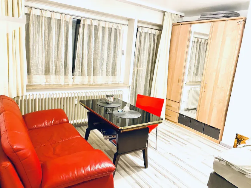 Small but yours... small 1 room flat with balcony - Image 1
