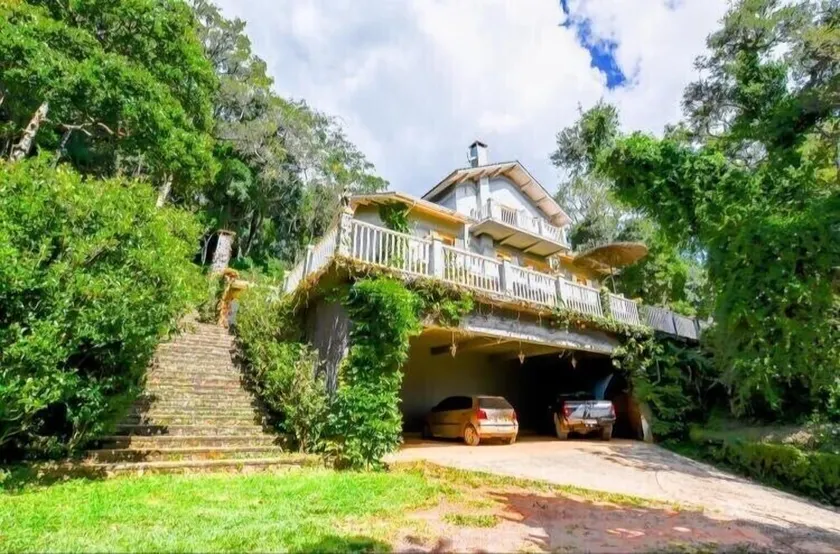 Your place in Monte Verde, 2,800 km from the city center. - Image 1