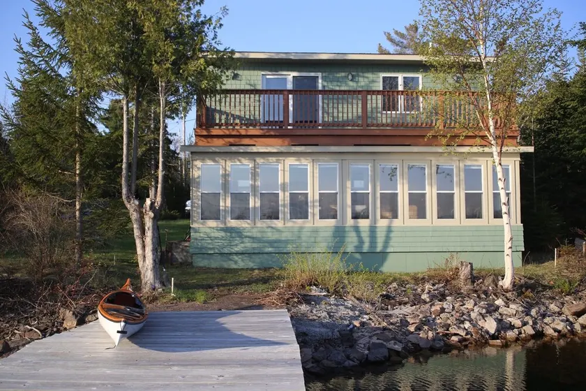 Waterfront 2 Br Cottage i Copper Harbor med Private Dock - Image 1