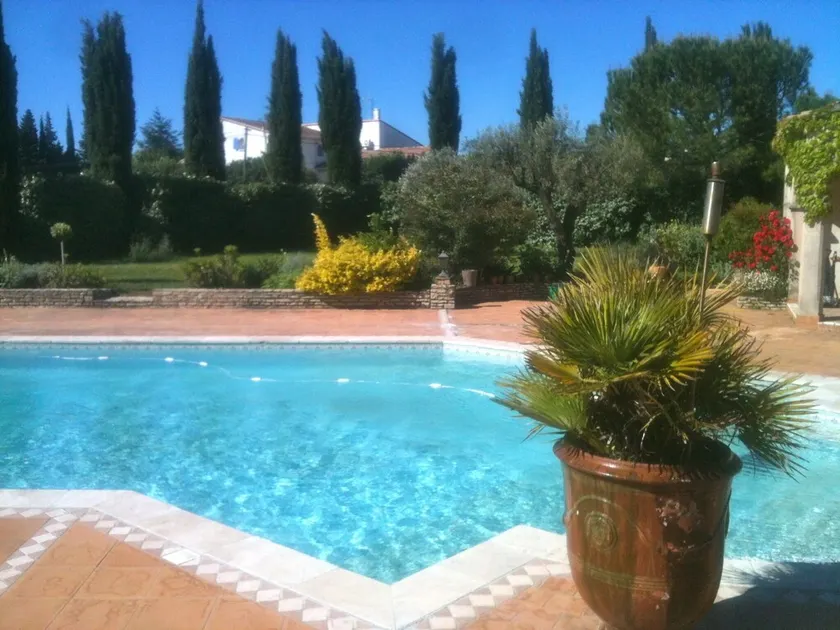Villa de charme avec piscine privée - Image 1