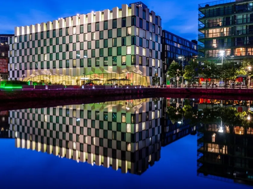 “ GRAND CANAL DOCK LUXURY “ SPECIAL OFFER'' - Image 1