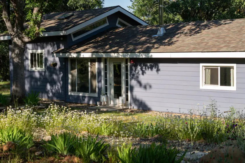 Blossom House Retreat - Image 1