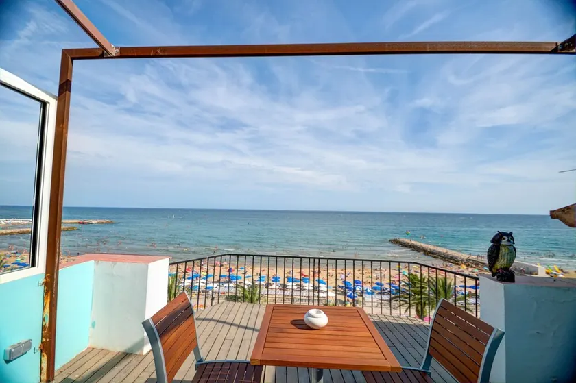 Blue sea front by Hello Homes Sitges - Image 1