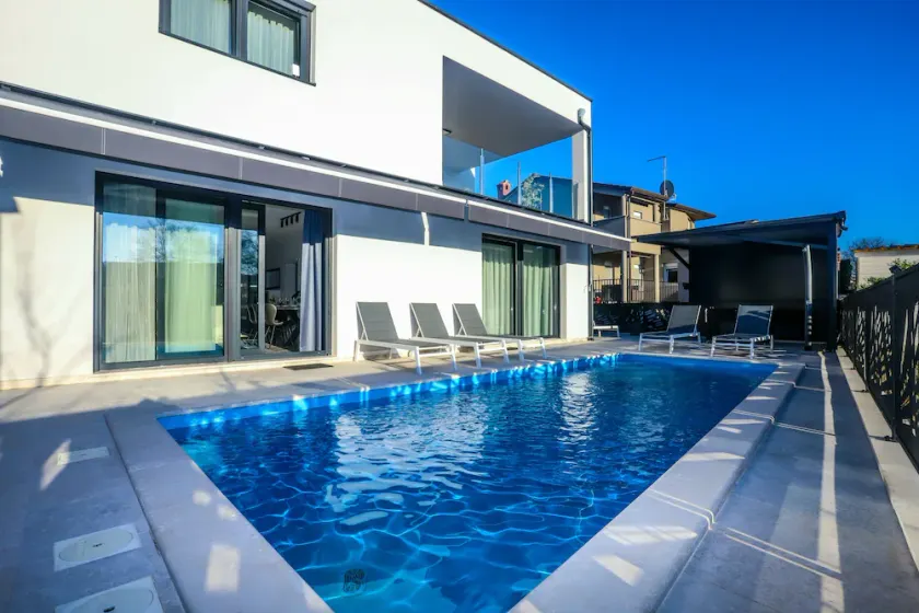 Modern 4 **** Villa with Pool in Poreč,Varvari - Image 1