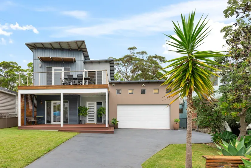 Winwood at Currarong\nContemporary Beach Home - Image 1