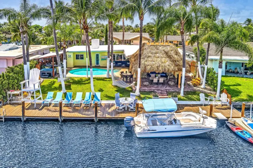 420 · Tropical Resort Boat Rental/Kayaks/Hot Tub/Grill! - Image 1