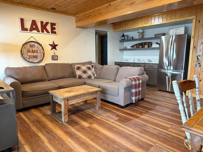 New Remodel in Crosslake! Great location in town and on chain with hot tub!!!!!! - Image 1