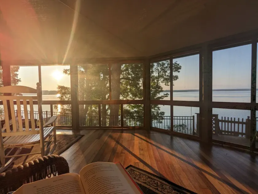 Elegant, Historical Lake House with Breath-Taking View - Image 1