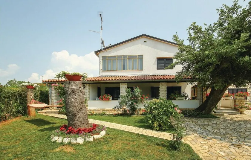 Imóvel de 3 quartos em Porec - Image 1